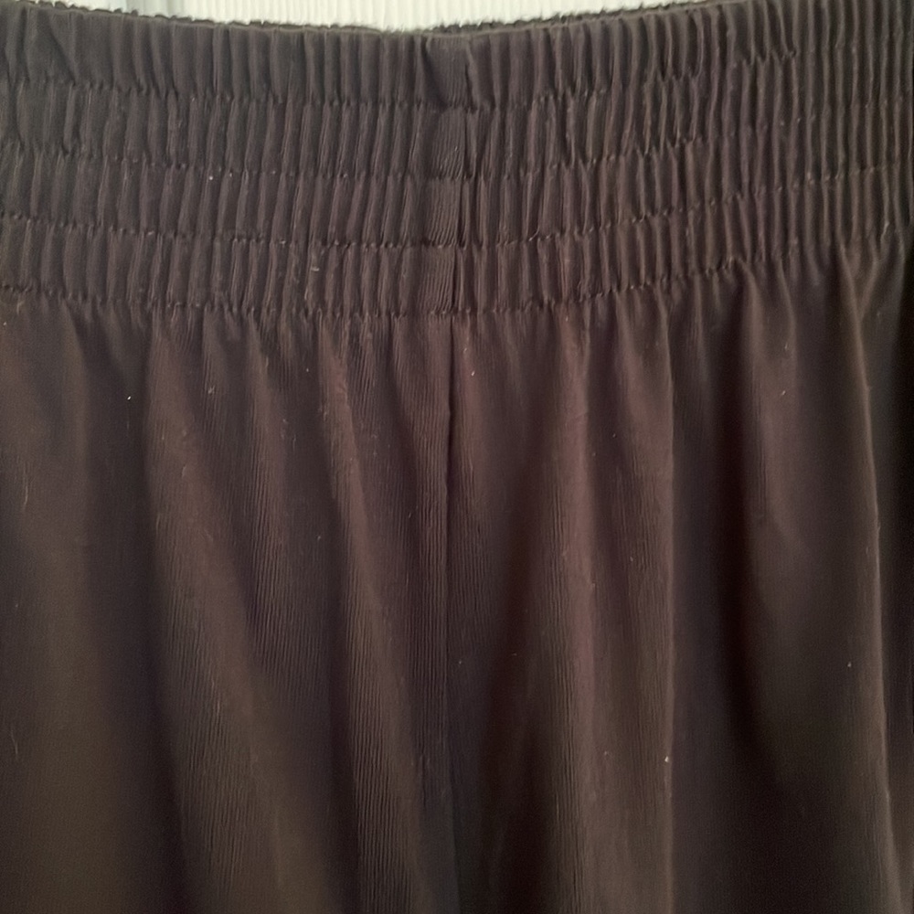 BLACK WIDE LEG CAPRI - Picture 2 of 6
